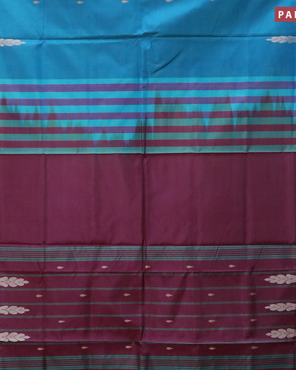 Banana pith saree dual shade of blue and wine shade with thread woven buttas in borderless style