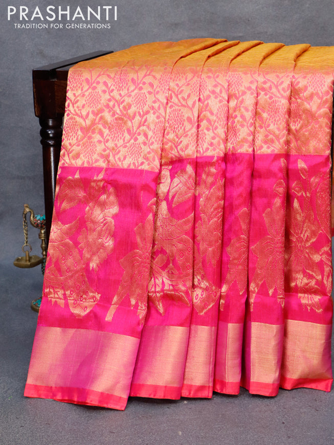 Pure uppada silk saree dual shade of pink and pink with allover floral zari woven brocade weaves and long peacock design zari woven border