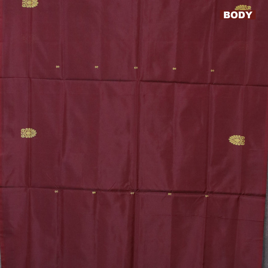 Banana pith saree maroon and dual shade of bulish maroon with thread woven buttas in borderless style with blouse