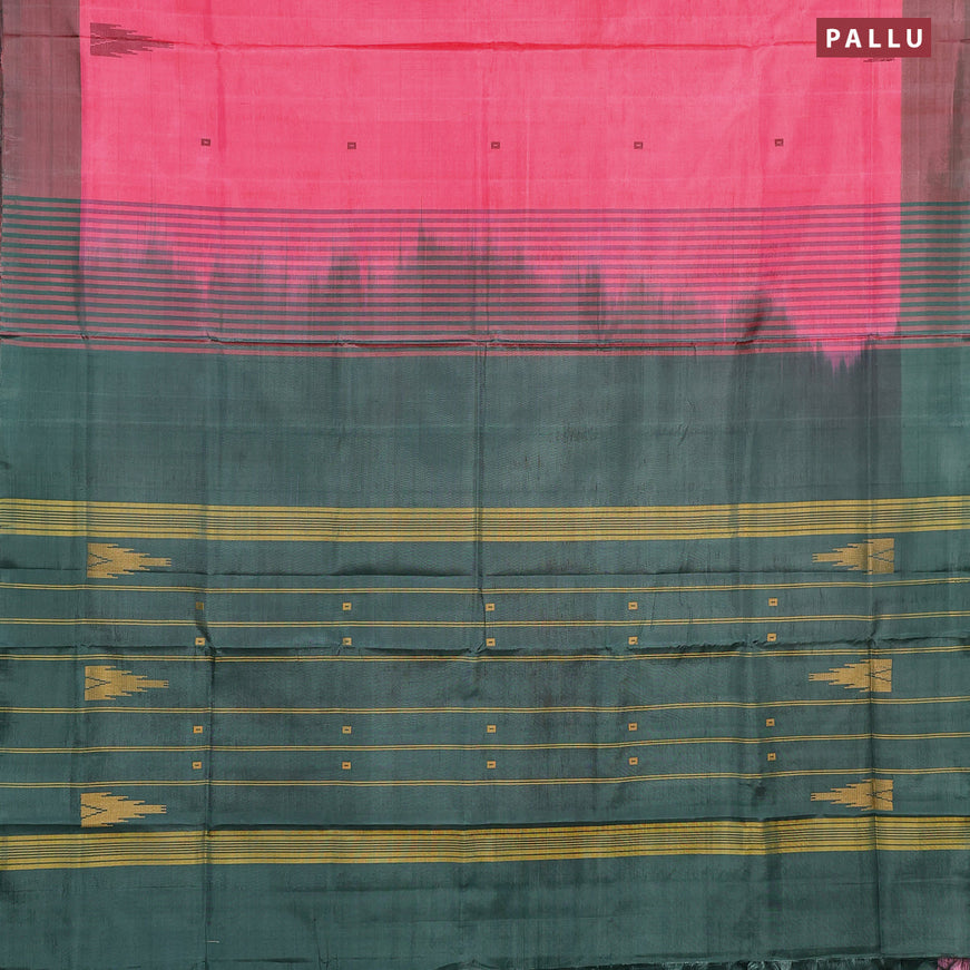 Banana pith saree pink and dark green with thread woven buttas and contrast border with blouse