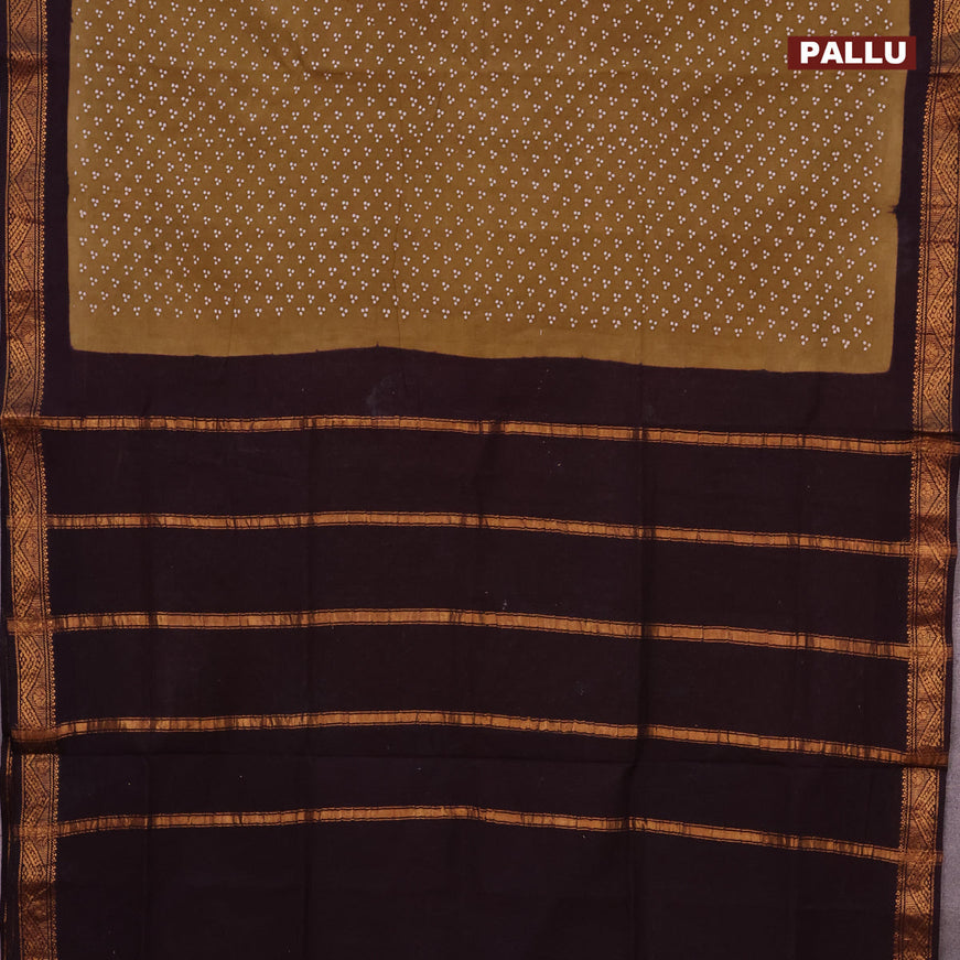 Sungudi cotton saree elaichi green and deep jamun shade with allover polka dots prints and zari woven border without blouse