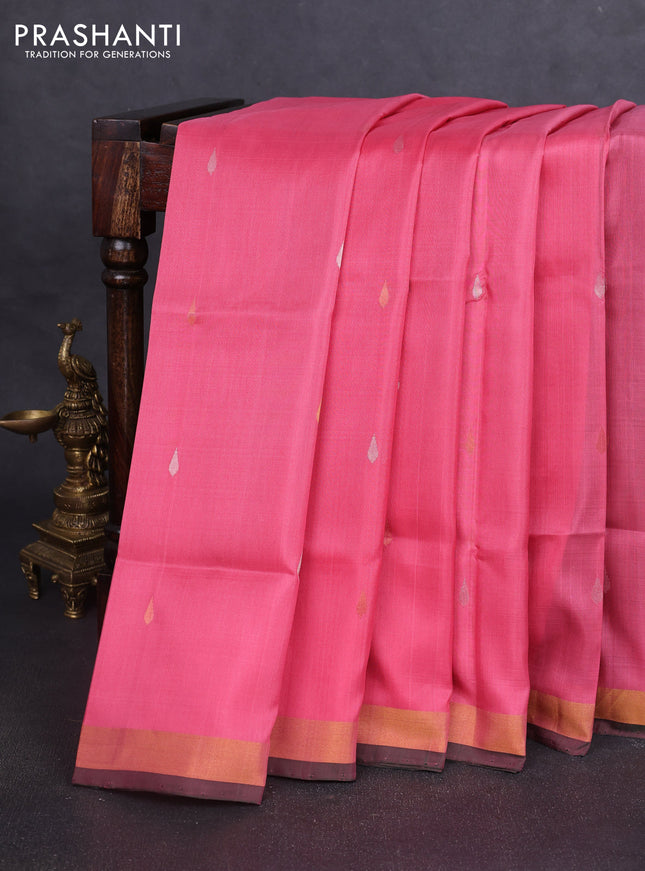 Pure uppada silk saree peach pink and green with thread & zari woven thilak buttas and jamdhani design pallu