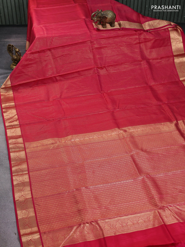 Pure kanchipuram silk saree pink with allover zari checked pattern and zari woven korvai border