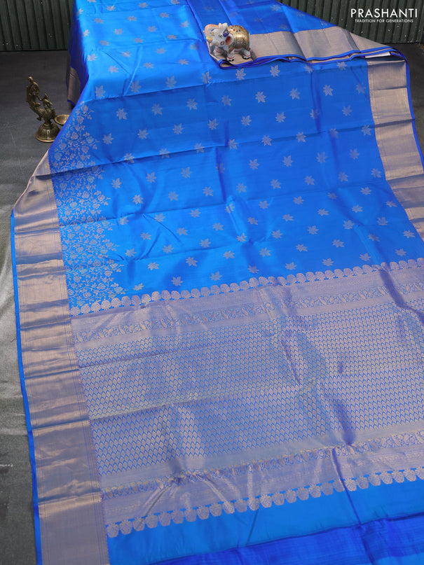 Pure kanchipuram silk saree blue with zari woven buttas and zari woven korvai border