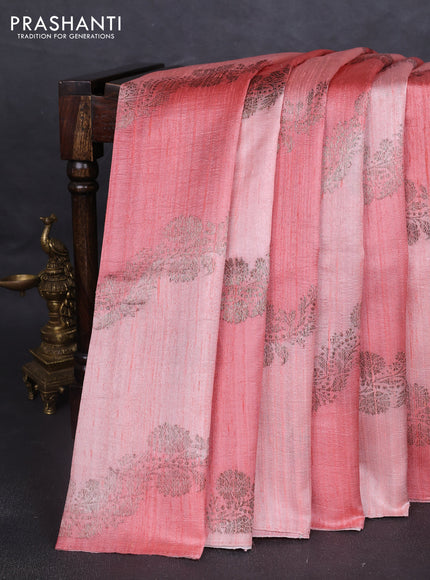 Banarasi raw silk saree peach shade with allover rangat weaves in borderless style