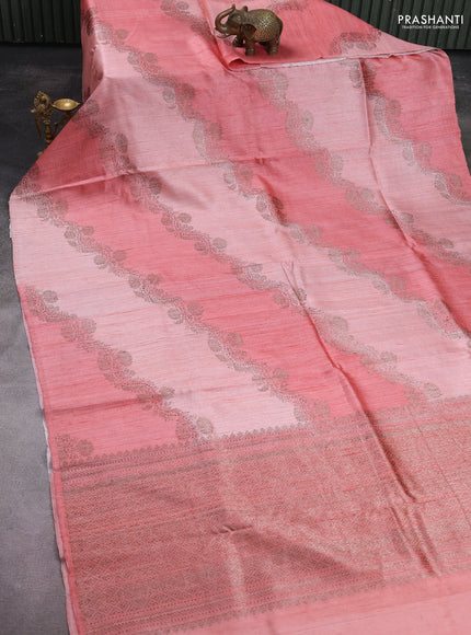 Banarasi raw silk saree peach shade with allover rangat weaves in borderless style