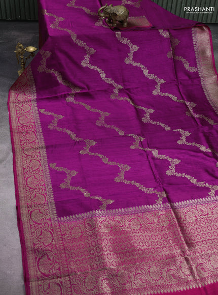 Banarasi raw silk saree purple and pink with allover thread & zari weaves and woven border