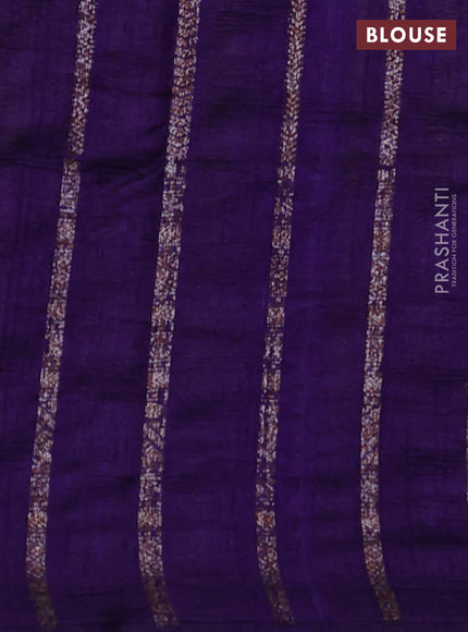 Banarasi raw silk saree lime yellow and maroon violet with plain body and long woven border