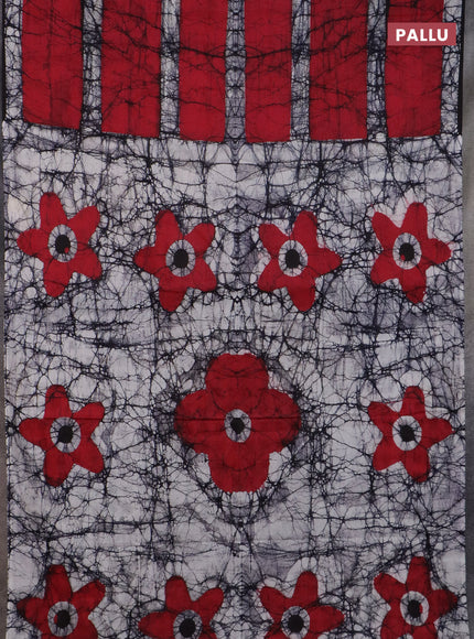 Jaipur cotton saree black and maroon with allover batik prints in borderless style
