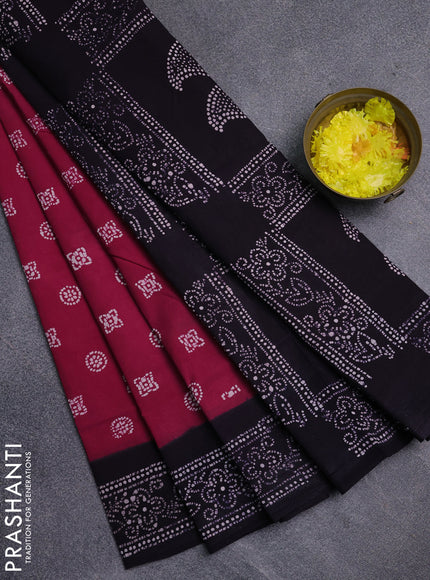 Sungudi cotton saree pink and navy blue with allover batik prints and printed border