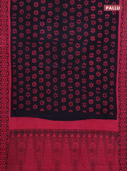 Sungudi cotton saree navy blue and pink with allover batik prints and printed border