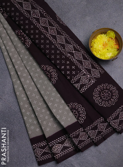 Sungudi cotton saree grey and wine shade with allover butta prints and printed border