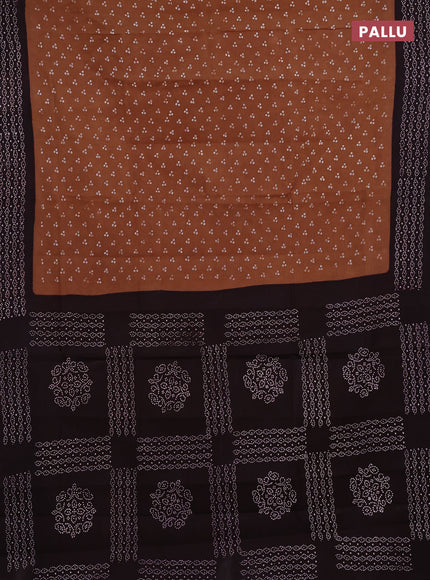 Sungudi cotton saree sandal and coffee brown with allover batik prints and printed border