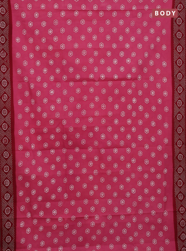 Sungudi cotton saree light pink and maroon with allover batik prints and printed border