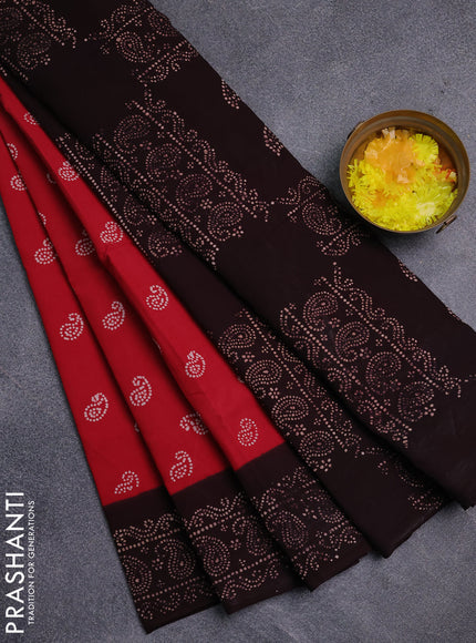 Sungudi cotton saree red and wine shade with allover batik prints and printed border