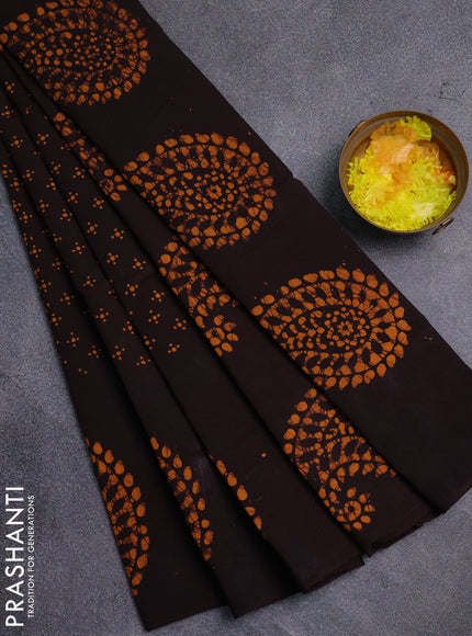 Sungudi cotton saree coffee brown with allover batik prints and printed border