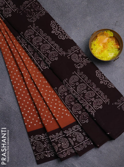 Sungudi cotton saree rust shade and wine shade with allover batik prints and printed border