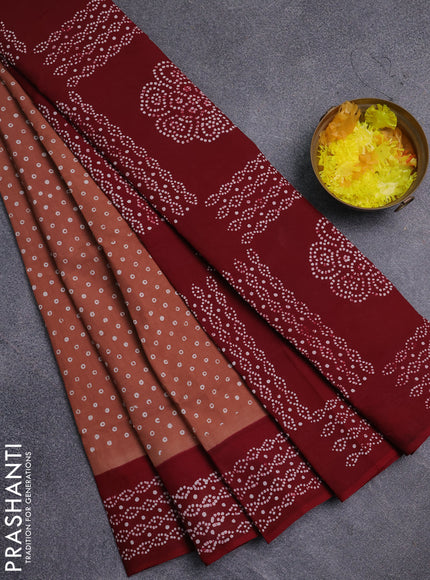 Sungudi cotton saree dark sandal and maroon with allover batik prints and printed border