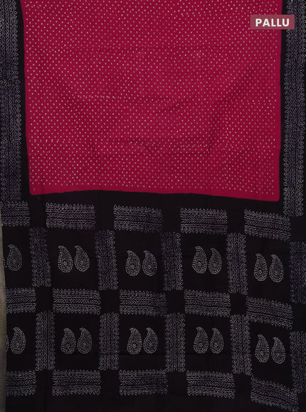 Sungudi cotton saree pink and navy blue with allover batik prints and printed border