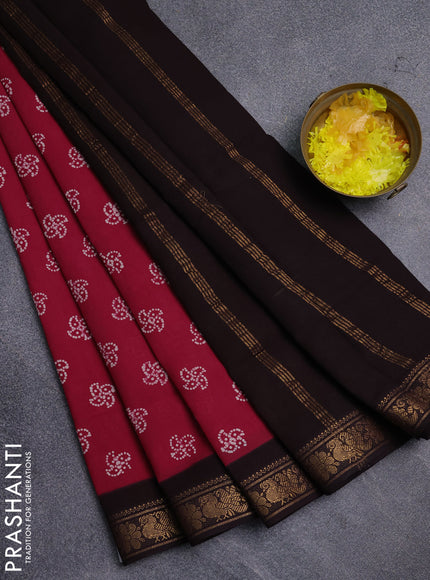 Sungudi cotton saree pink and coffee brown with allover batik prints and zari woven border