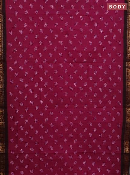 Sungudi cotton saree magenta pink and coffee brown with allover batik prints and zari woven border