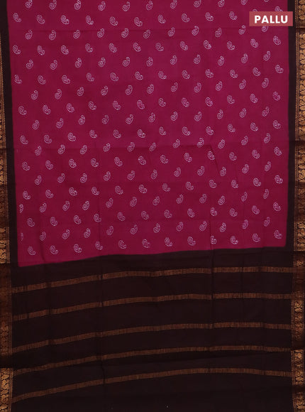 Sungudi cotton saree magenta pink and coffee brown with allover batik prints and zari woven border