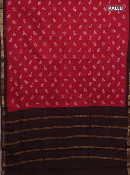 Sungudi cotton saree red and coffee brown with allover batik prints and zari woven border