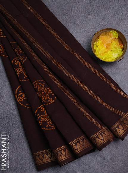 Sungudi cotton saree coffee brown with butta prints and zari woven border