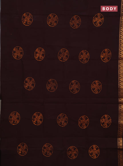 Sungudi cotton saree coffee brown with butta prints and zari woven border