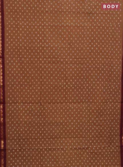 Sungudi cotton saree dark sandal and deep maroon with allover batik prints and zari woven border