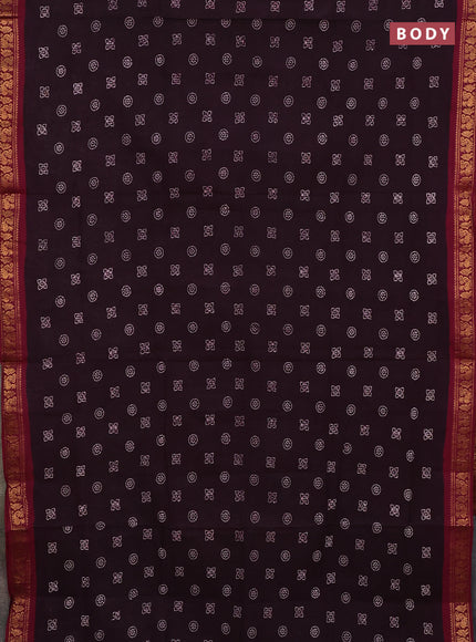 Sungudi cotton saree wine shade and maroon with allover batik prints and zari woven border