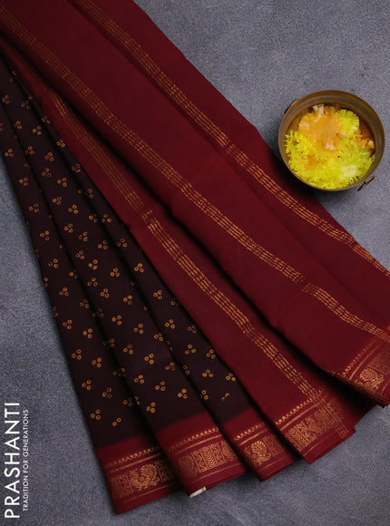 Sungudi cotton saree coffee brown and maroon with allover batik prints and zari woven border