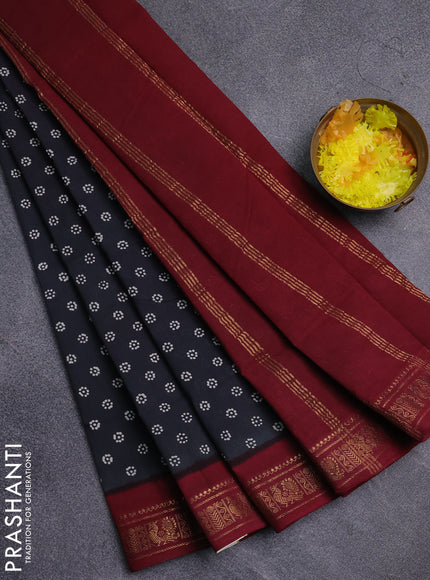 Sungudi cotton saree dark grey and maroon with allover batik prints and zari woven border