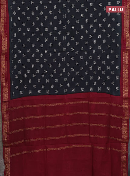 Sungudi cotton saree black and maroon with allover batik prints and zari woven border