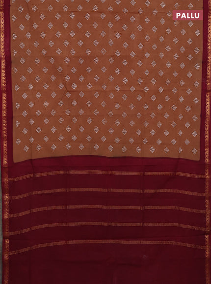 Sungudi cotton saree dark sandal and deep maroon with allover batik prints and zari woven border