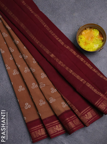 Sungudi cotton saree dark sandal and maroon with allover batik prints and zari woven border