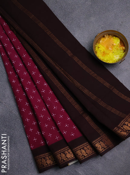 Sungudi cotton saree magenta pink and coffee brown with allover batik prints and zari woven border