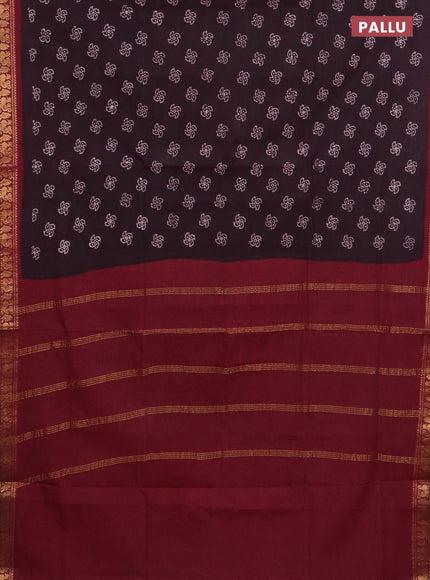 Sungudi cotton saree wine shade and maroon with allover batik prints and zari woven border