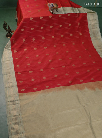 Semi kanchipuram silk saree dual shade of pink and mild pista green with allover zari weaves & buttas and zari woven korvai border