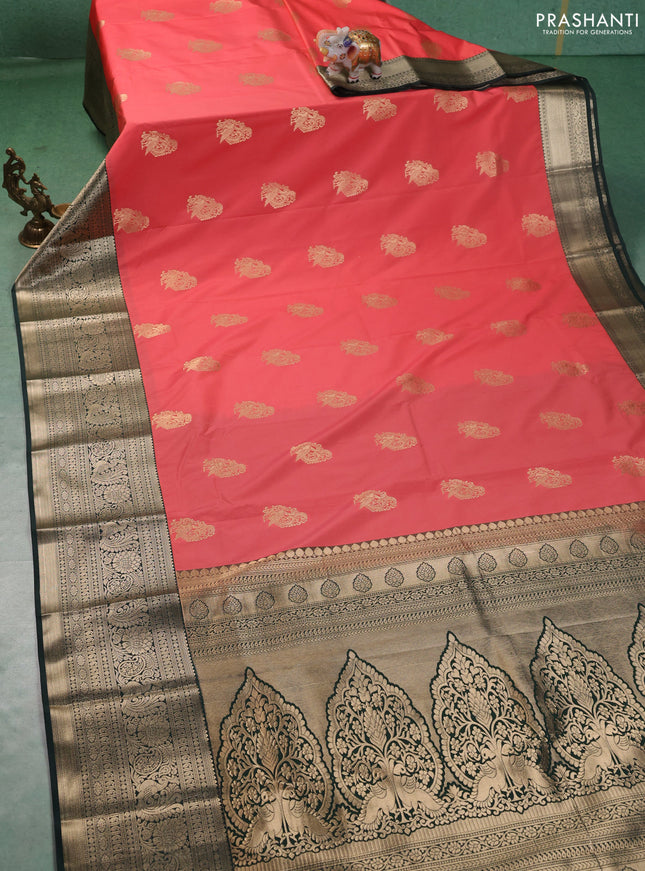 Semi kanchipuram silk saree peach pink and bottle green with annam zari woven buttas and long zari woven korvai border