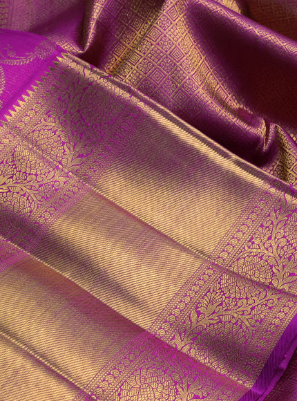 Pure kanchipuram silk saree pink with allover zari woven brocade weaves and long annam zari woven border