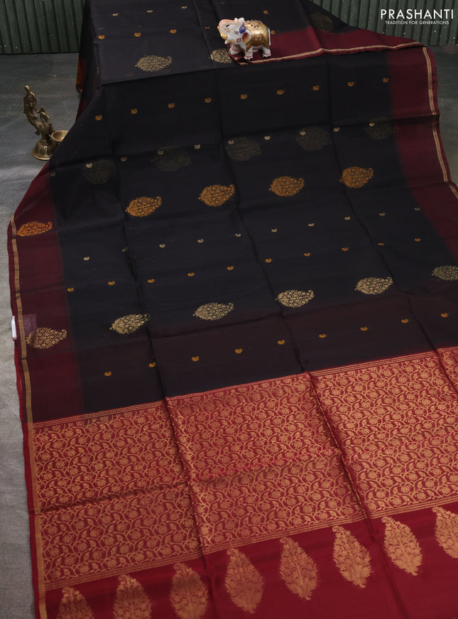 Kora silk cotton saree black and deep maroon with thread & zari woven buttas and zari woven butta border