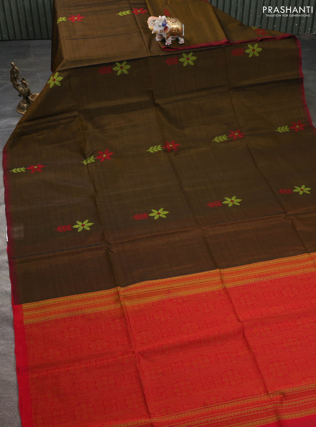 Kora silk cotton saree mehendi green and dual shade of red with thread woven buttas and piping border