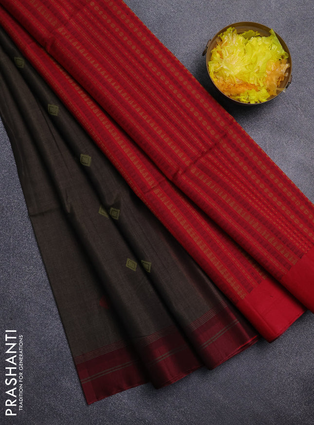 Kora silk cotton saree chikku shade and red with thread woven buttas and simple border