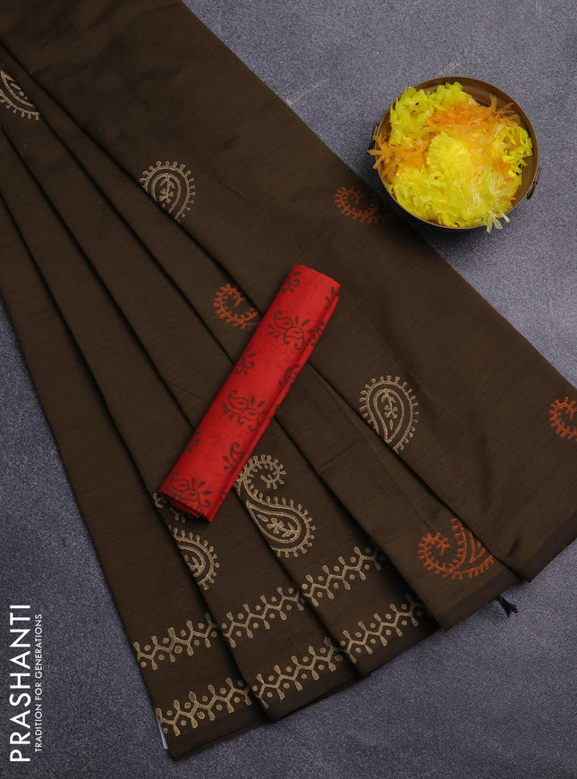 Semi silk cotton saree military green and orange with paisley butta prints and printed border