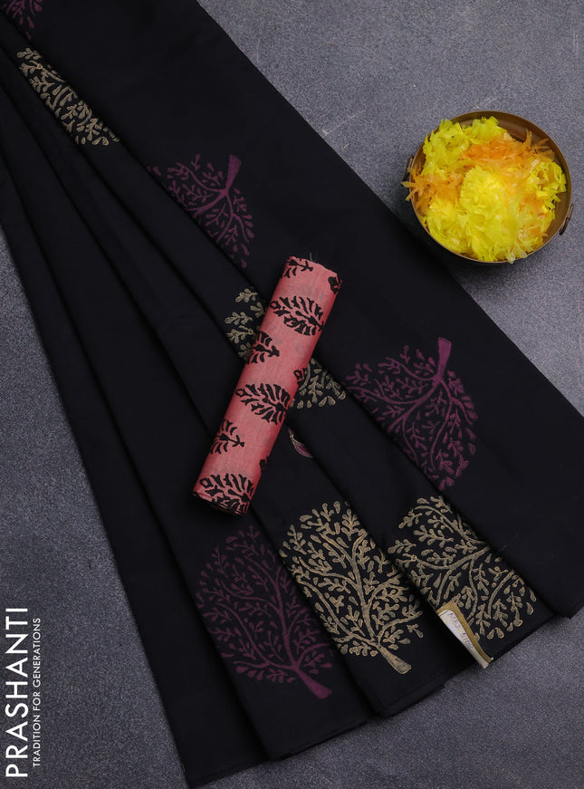 Semi silk cotton saree black and peach shade with leaf butta prints and tree butta printed border