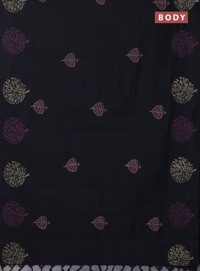 Semi silk cotton saree black and peach shade with leaf butta prints and tree butta printed border
