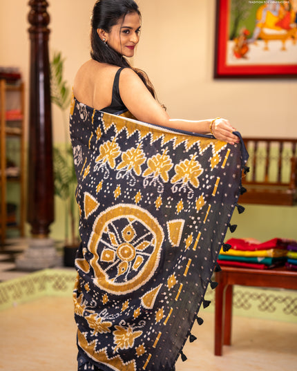 Matka tussar saree beige and black mustard yellow with allover thread buttas & butta prints and long temple design printed border