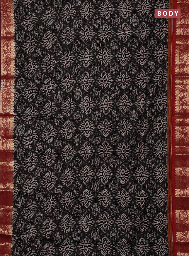 Semi maheswari cotton saree black and maroon with allover prints and zari woven border