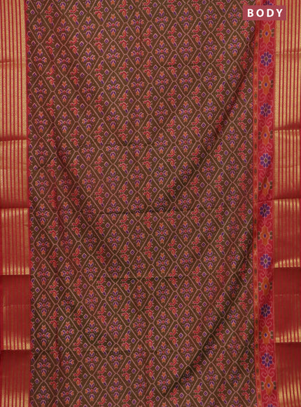 Manthulir green semi tussar saree with matching Neck piece